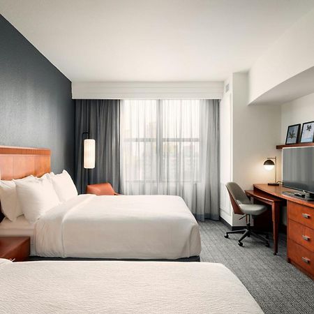 Hotel Courtyard By Marriott St. Petersburg Downtown Esterno foto