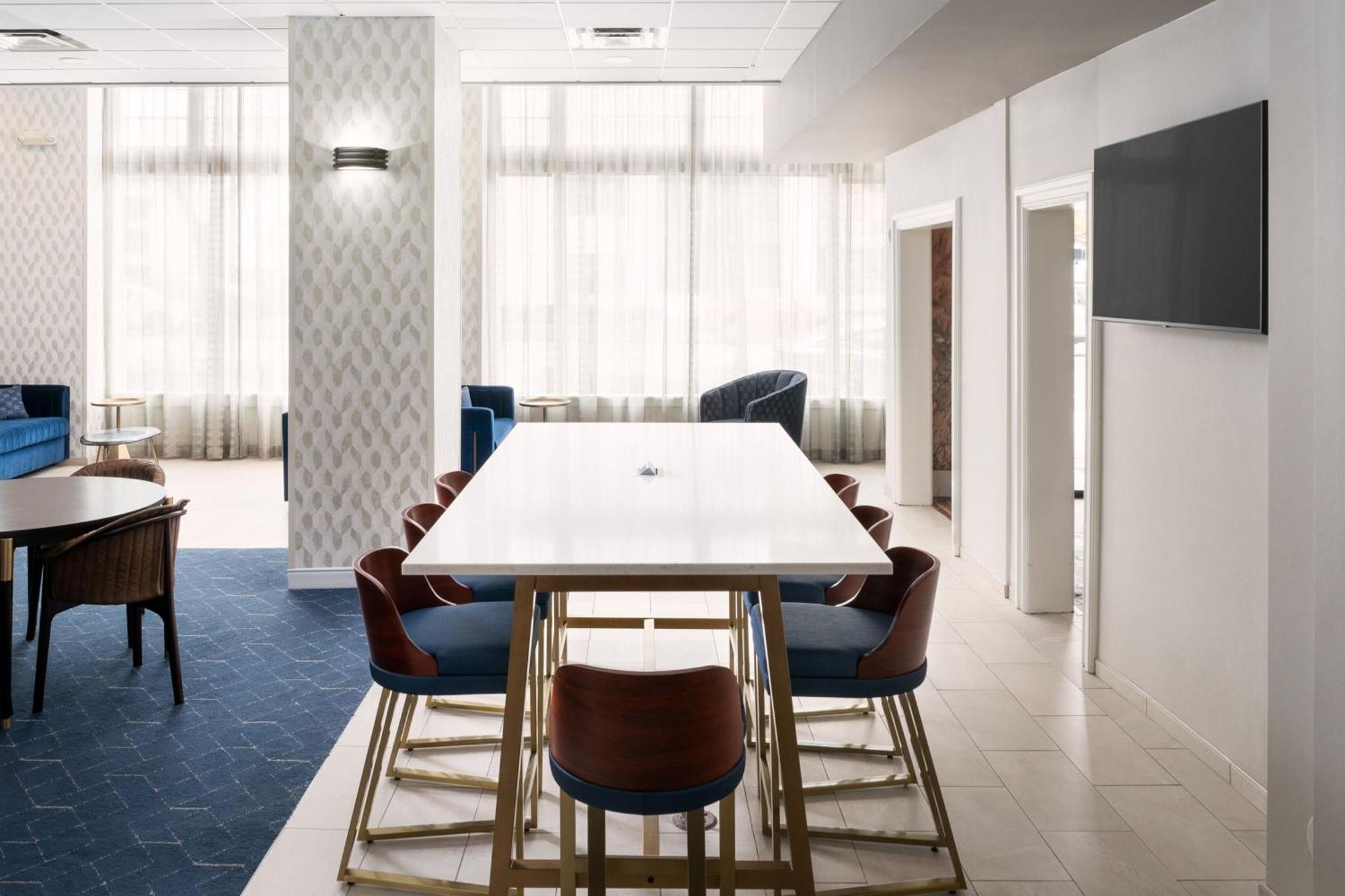 Hotel Courtyard By Marriott St. Petersburg Downtown Esterno foto