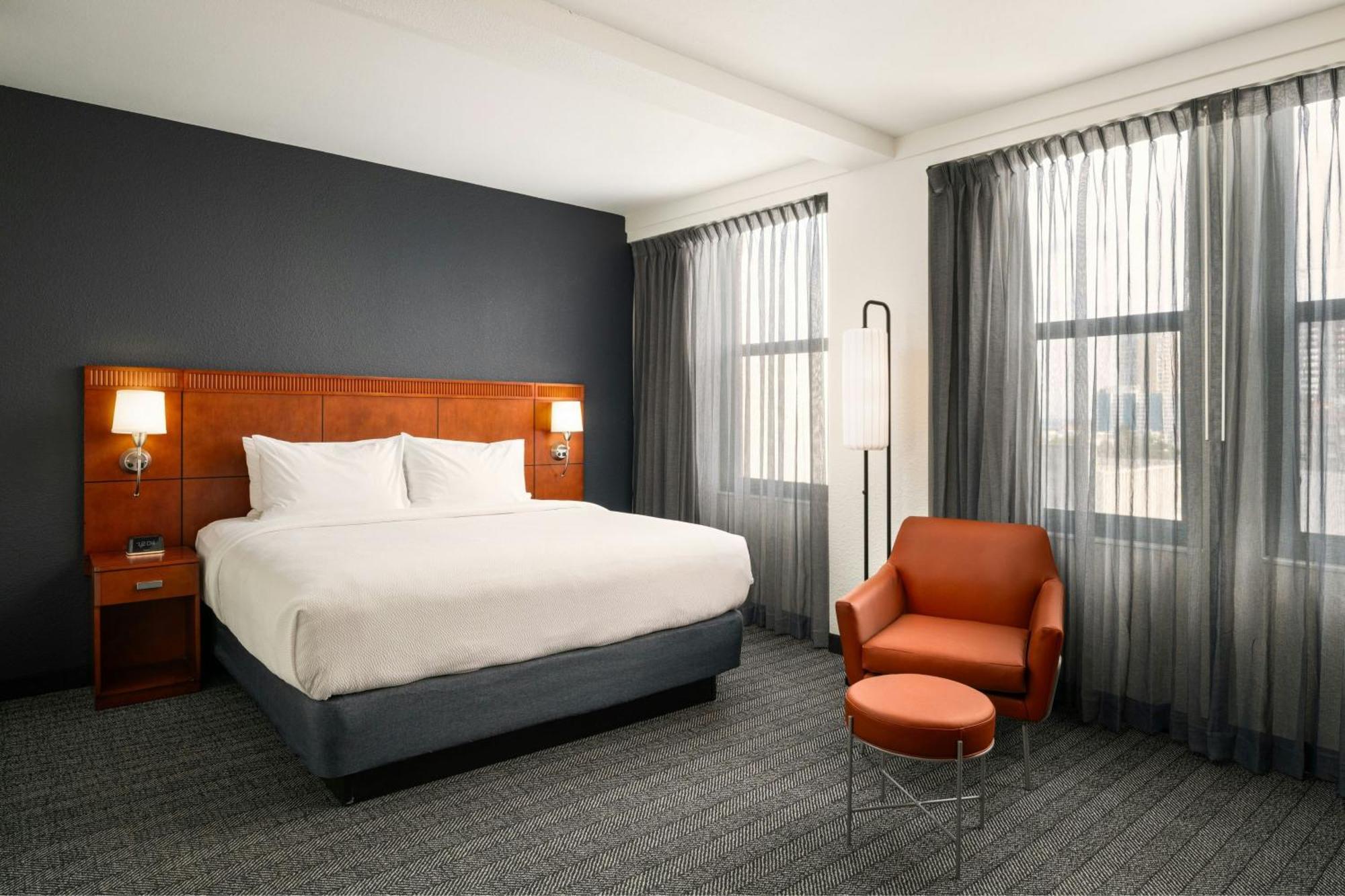 Hotel Courtyard By Marriott St. Petersburg Downtown Esterno foto